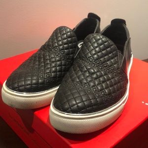 Browns Brand “The Wishbone Collection” Black Leather Slip on Shoes Womens Size 9